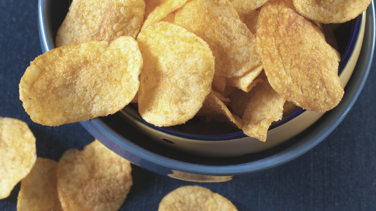 Voici pourquoi vous êtes incapable de vous arrêter de manger des chips